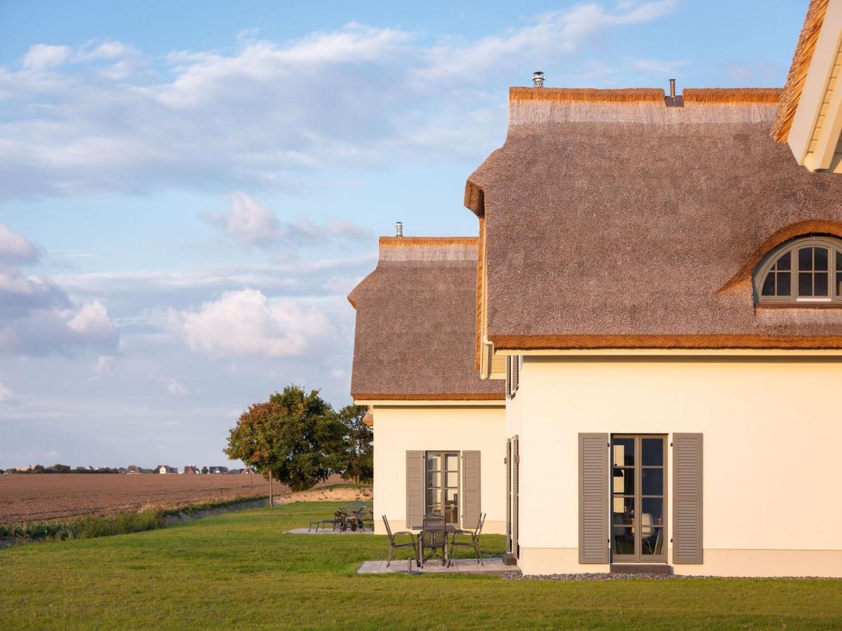 Reetland Am Meer - Premium Reetdachvilla Mit 2 Schlafzimmern, Sauna Und Kamin E11 Dranske Exterior foto